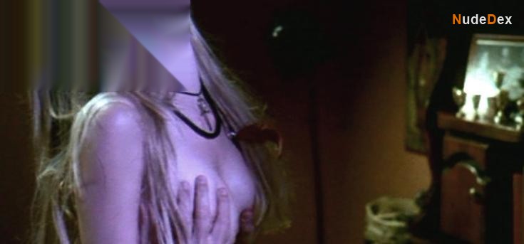 Renee Allman in The Stoned Age, photo 24