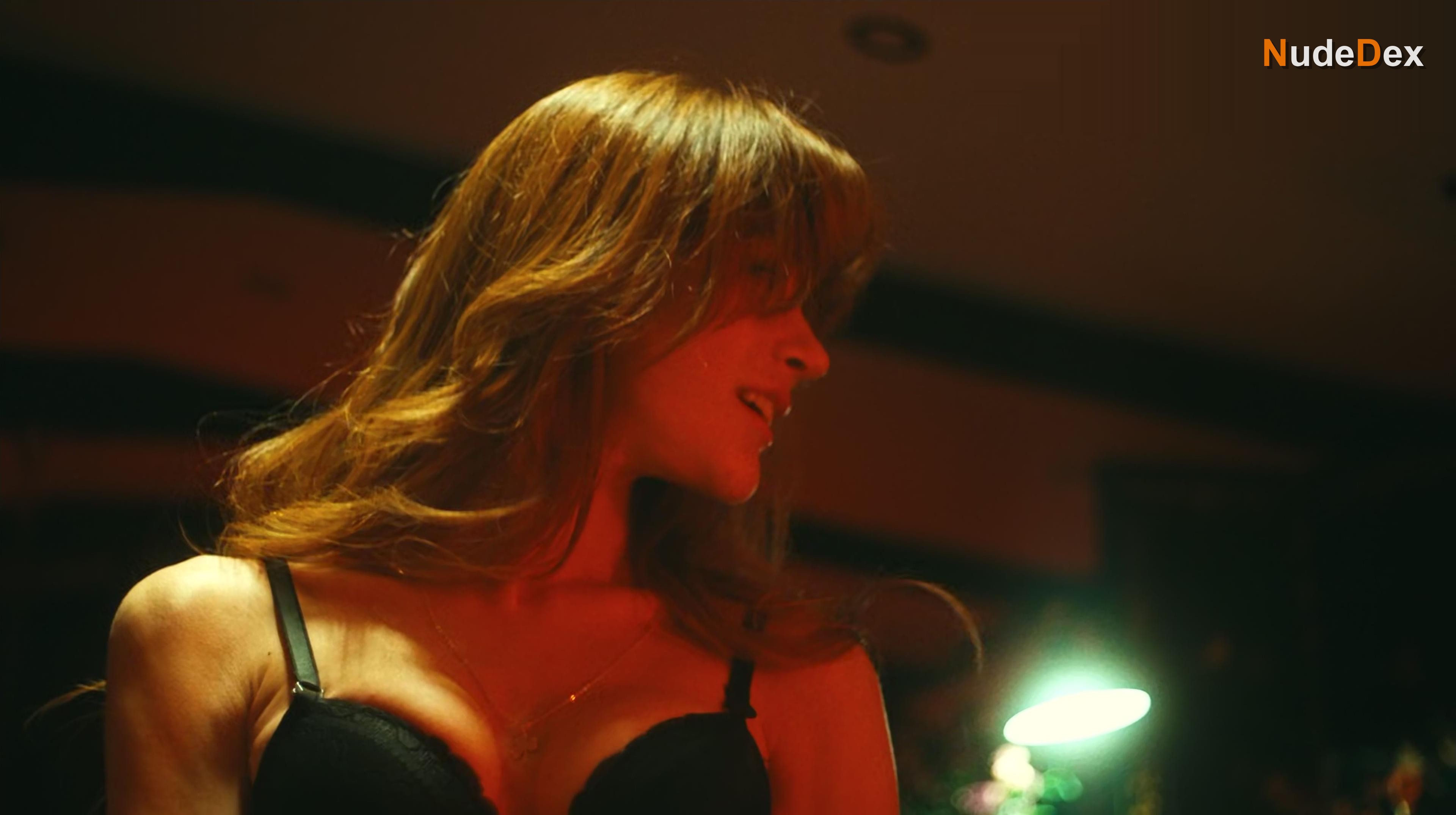 Reyhan Asena Keskinci in Jasmine, photo 57
