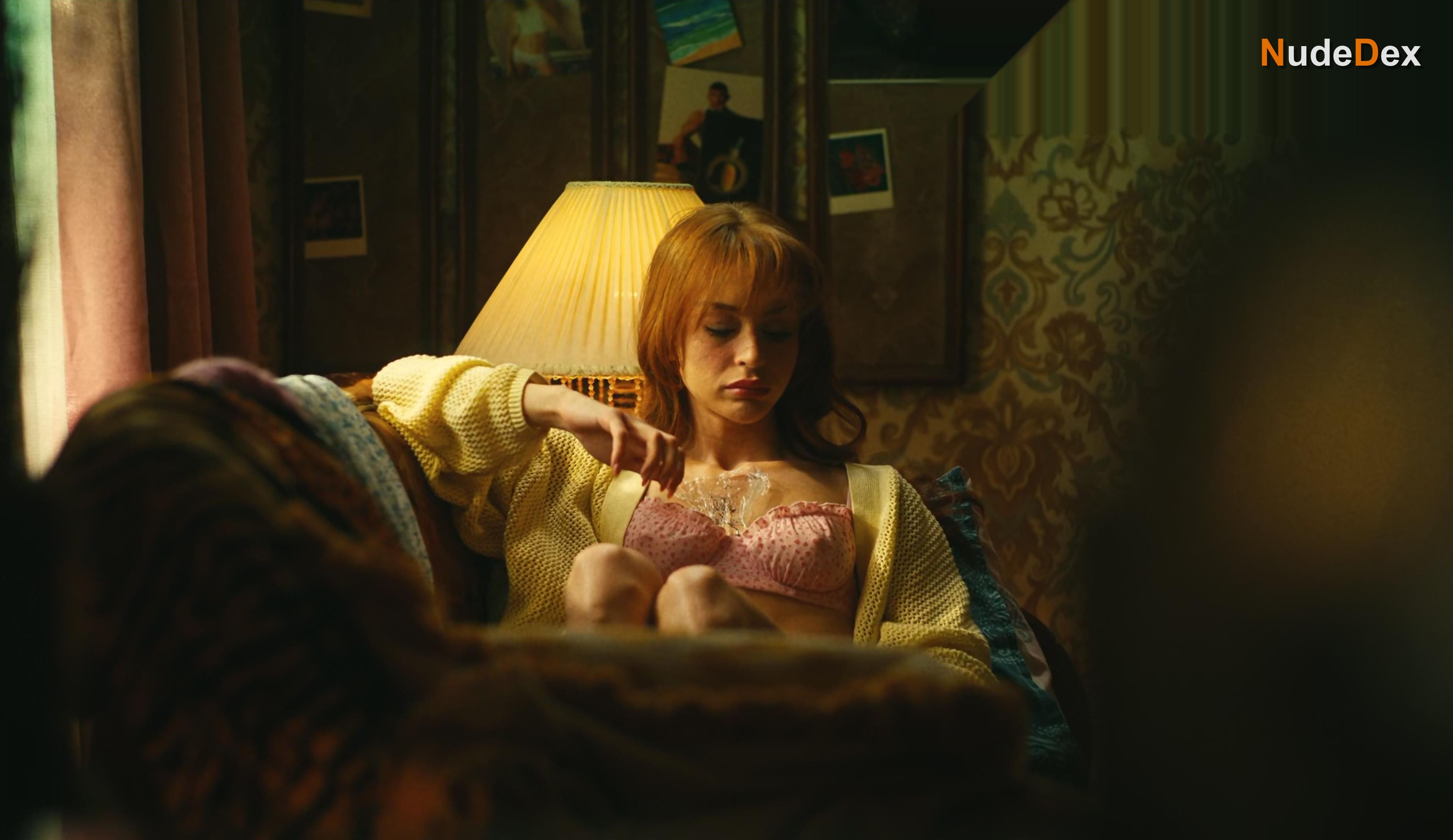 Reyhan Asena Keskinci in Jasmine, photo 62