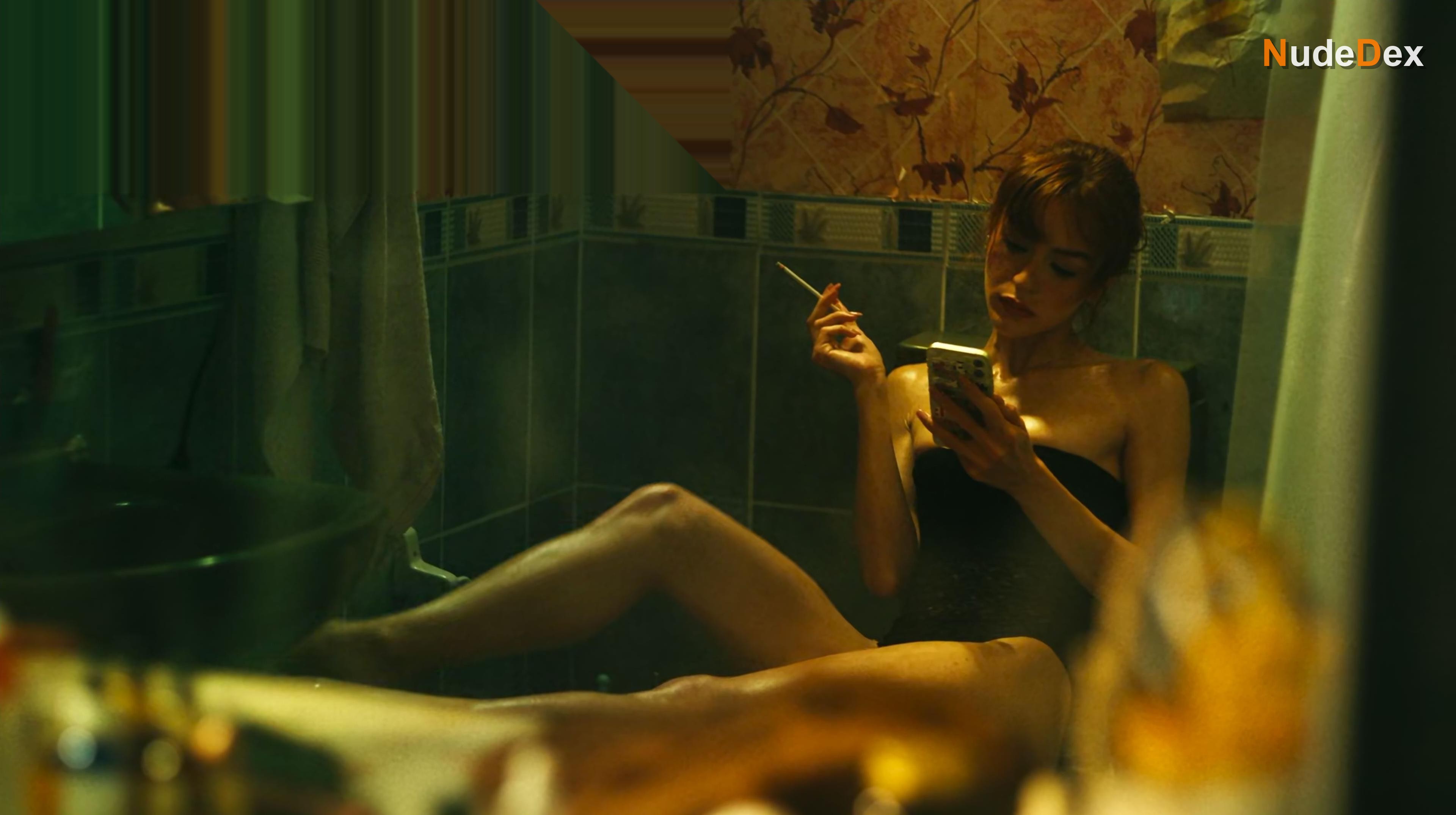 Reyhan Asena Keskinci in Jasmine, photo 79