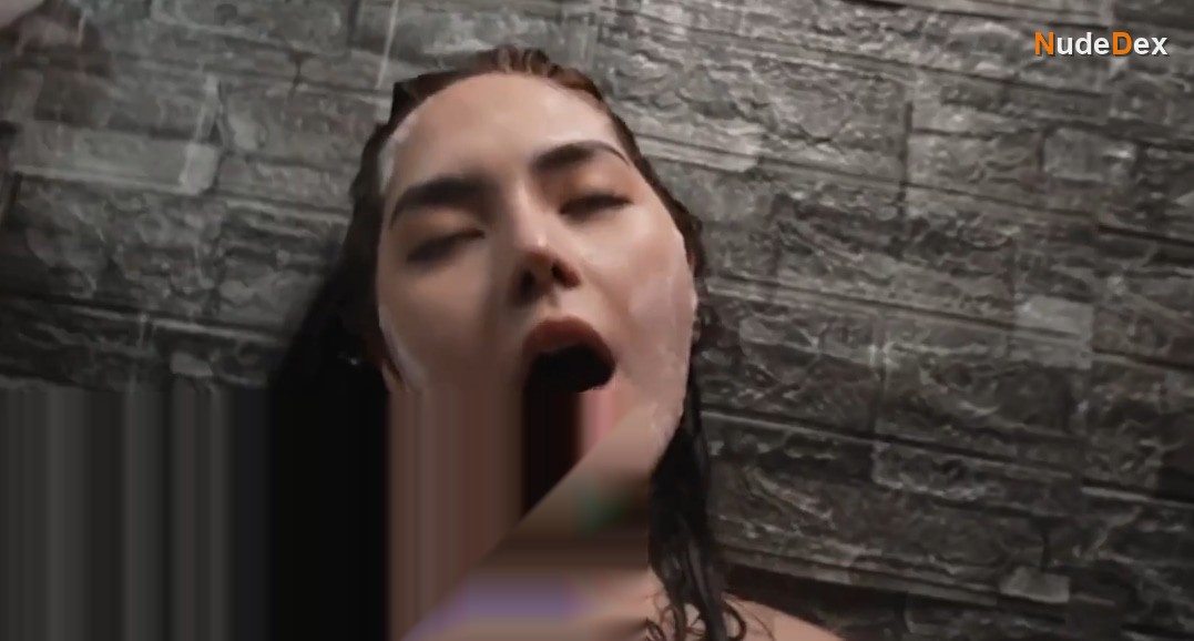 Rhian Rivera in Scissors, photo 16