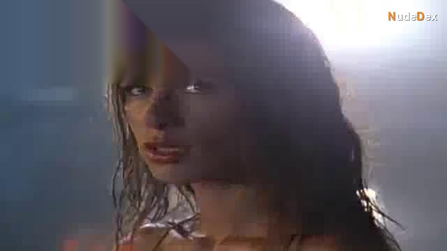 Rhona Mitra in A Kid In Aladdins Palace, photo 2