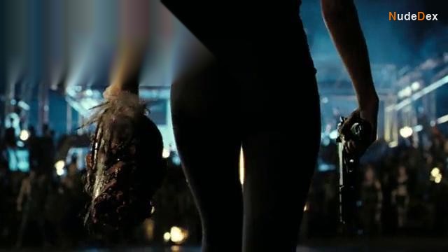 Rhona Mitra in Doomsday, photo 1