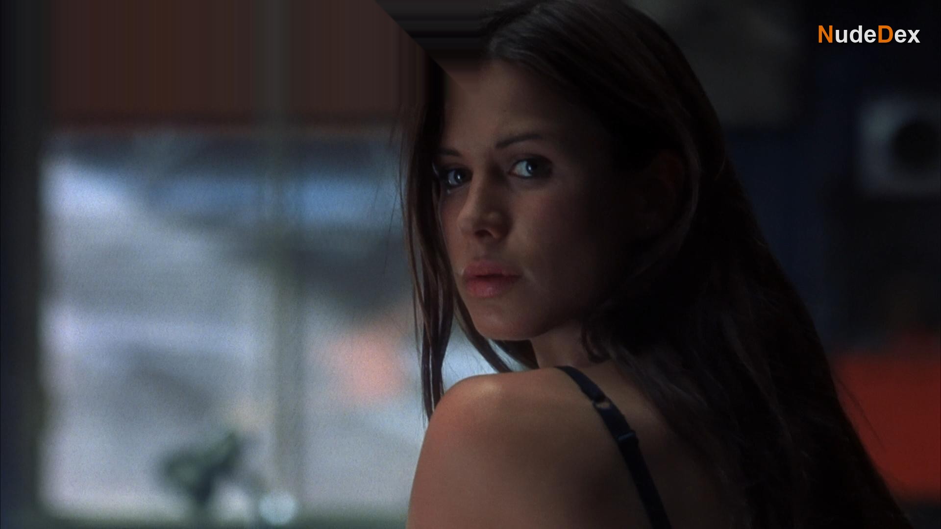 Rhona Mitra in Highwaymen, photo 1