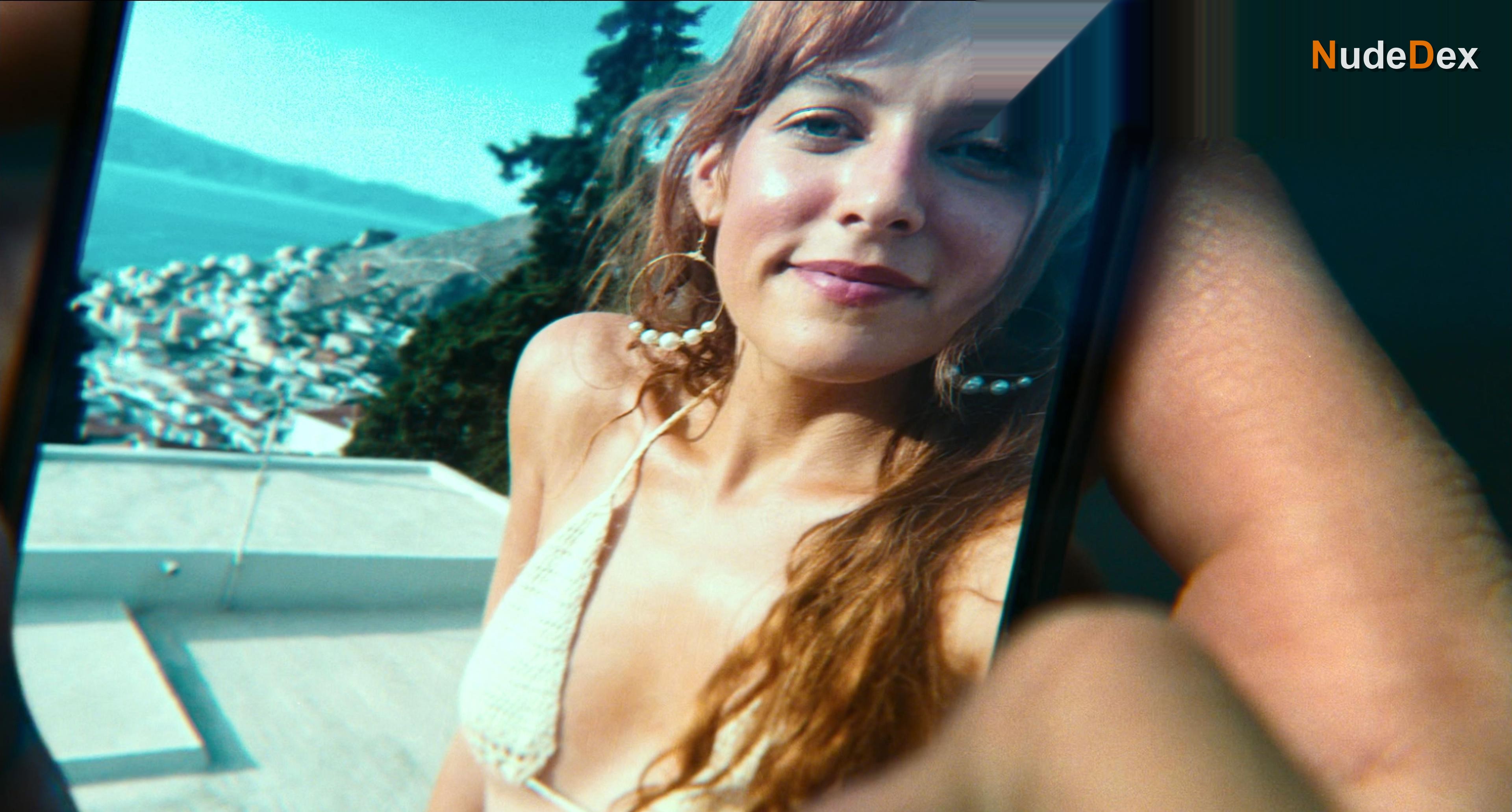 Riley Keough in Hurry Up Tomorrow, photo 1