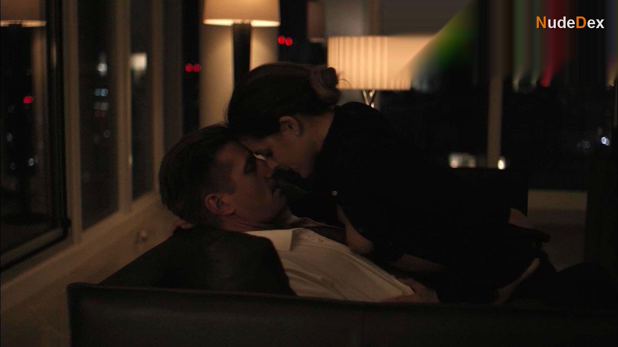 Riley Keough in The Girlfriend Experience, photo 3