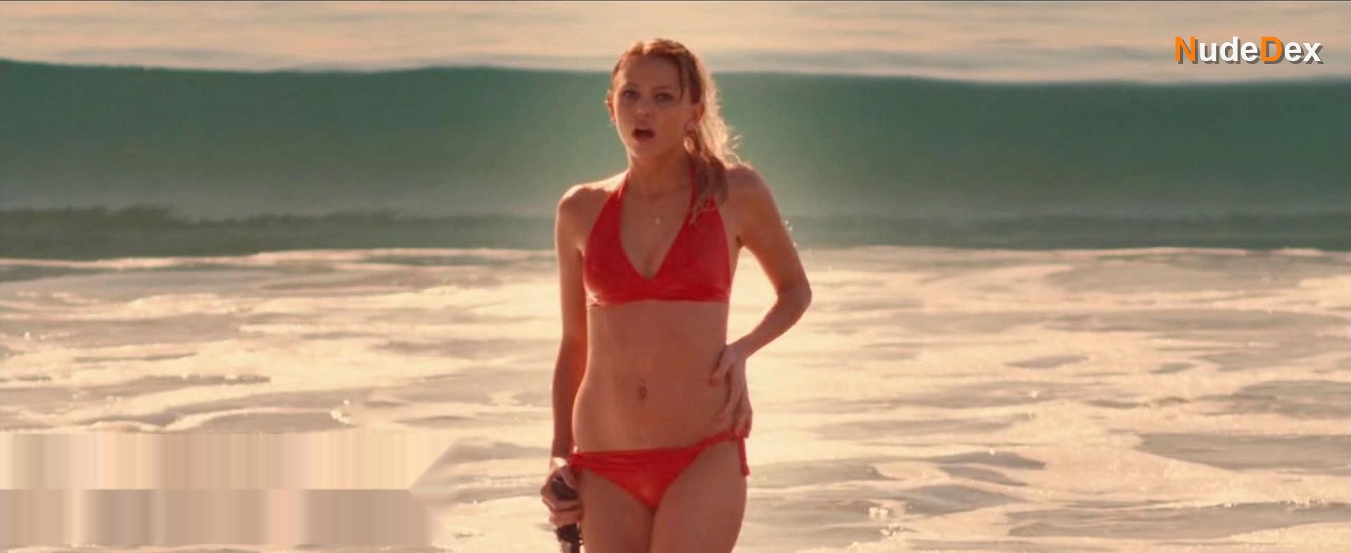 Riley Voelkel in The Secret Lives Of Dorks, photo 1