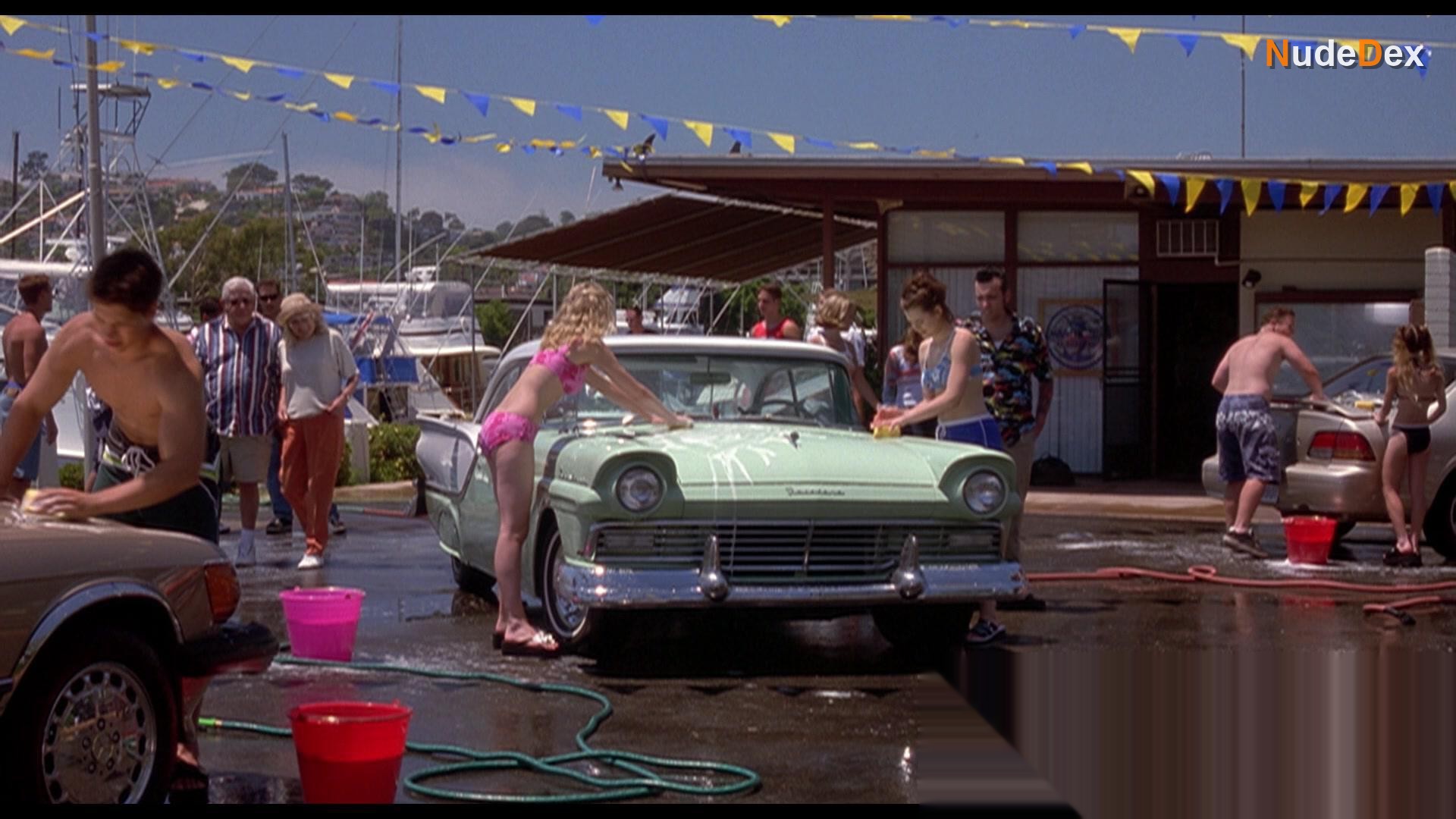 Rini Bell in Bring It On, photo 4