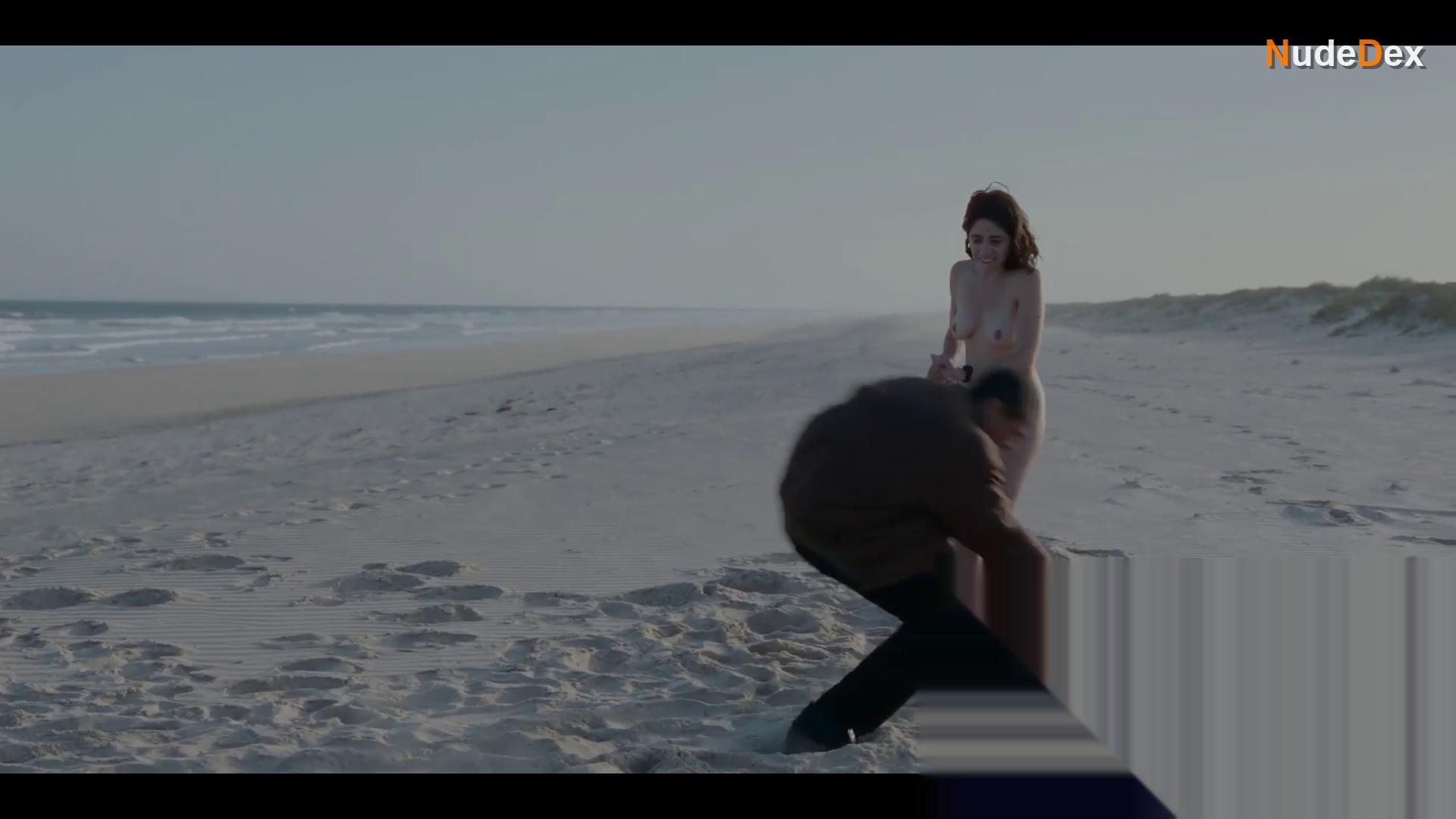 Rita Cabaco in The Fortunate Ones, photo 3