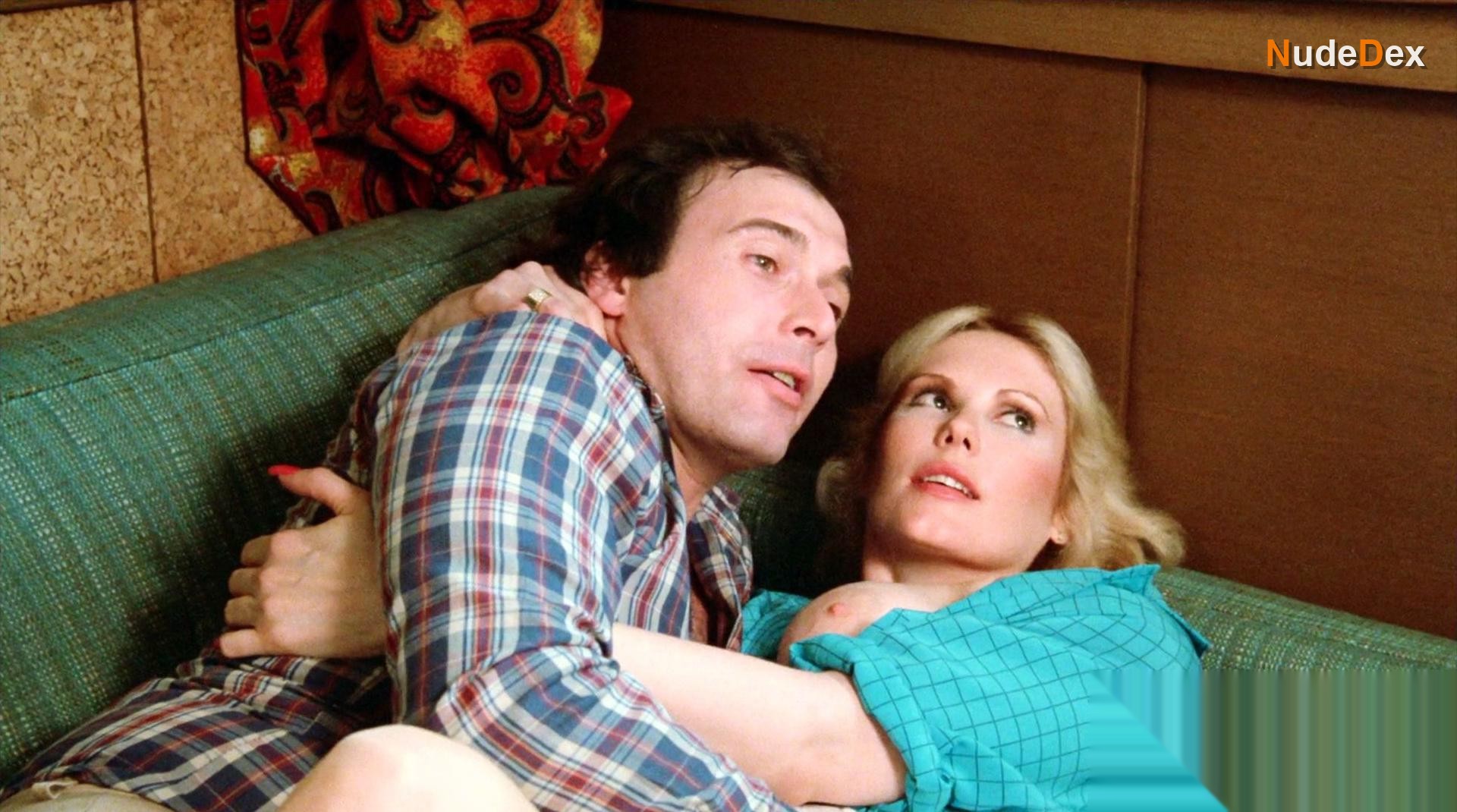 Rita Jenrette in Zombie Island Massacre, photo 15
