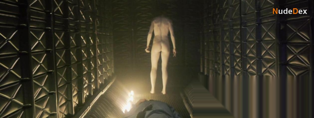 Robin Kurtz in Earthkiller, photo 7