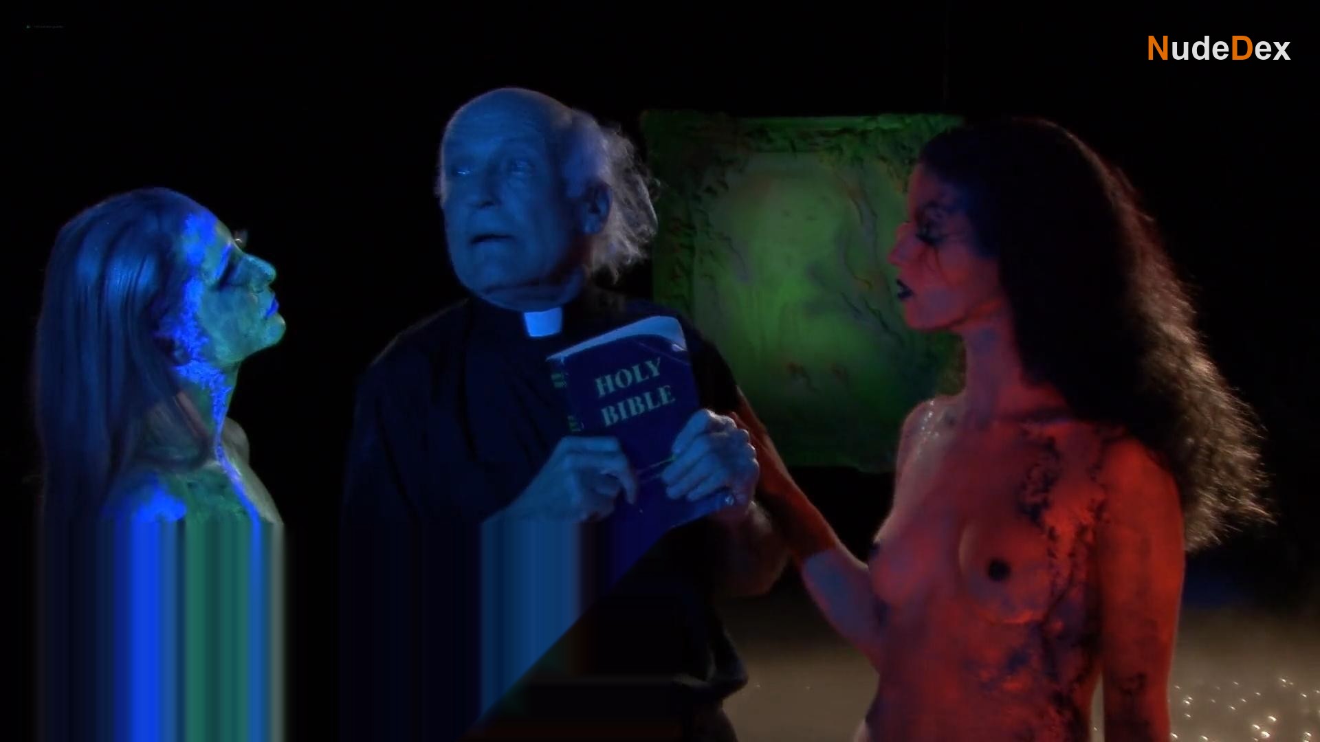 Robin Sydney in Evil Bong A Thon, photo 1