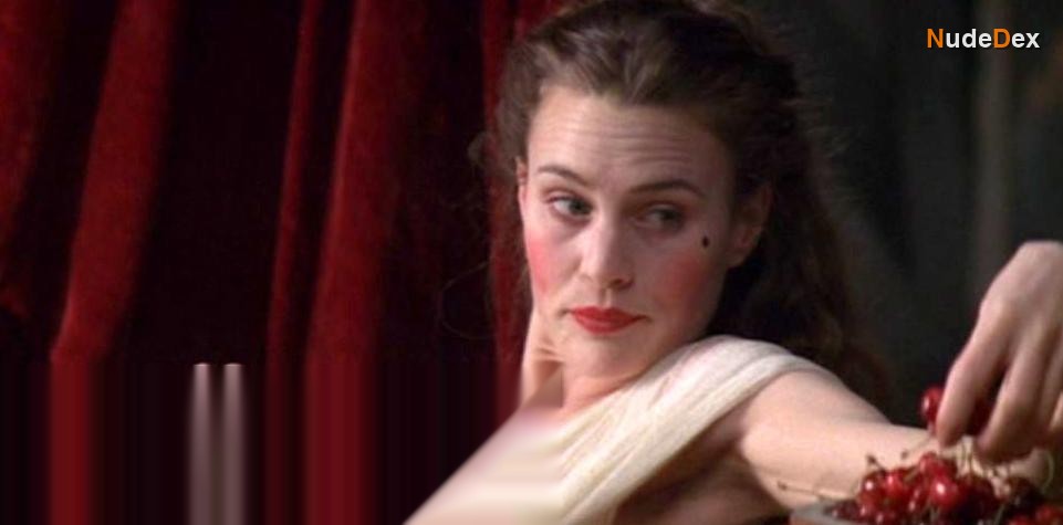 Robin Wright in Moll Flanders, photo 3