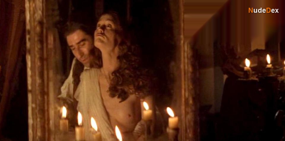 Robin Wright in Moll Flanders, photo 7