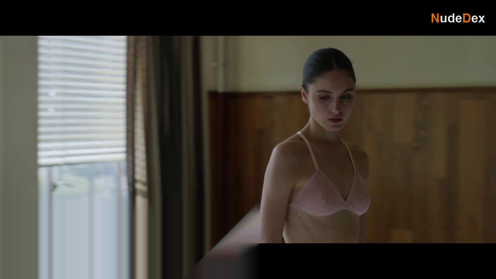 Roos Englebert in Piece Of My Heart, photo 6
