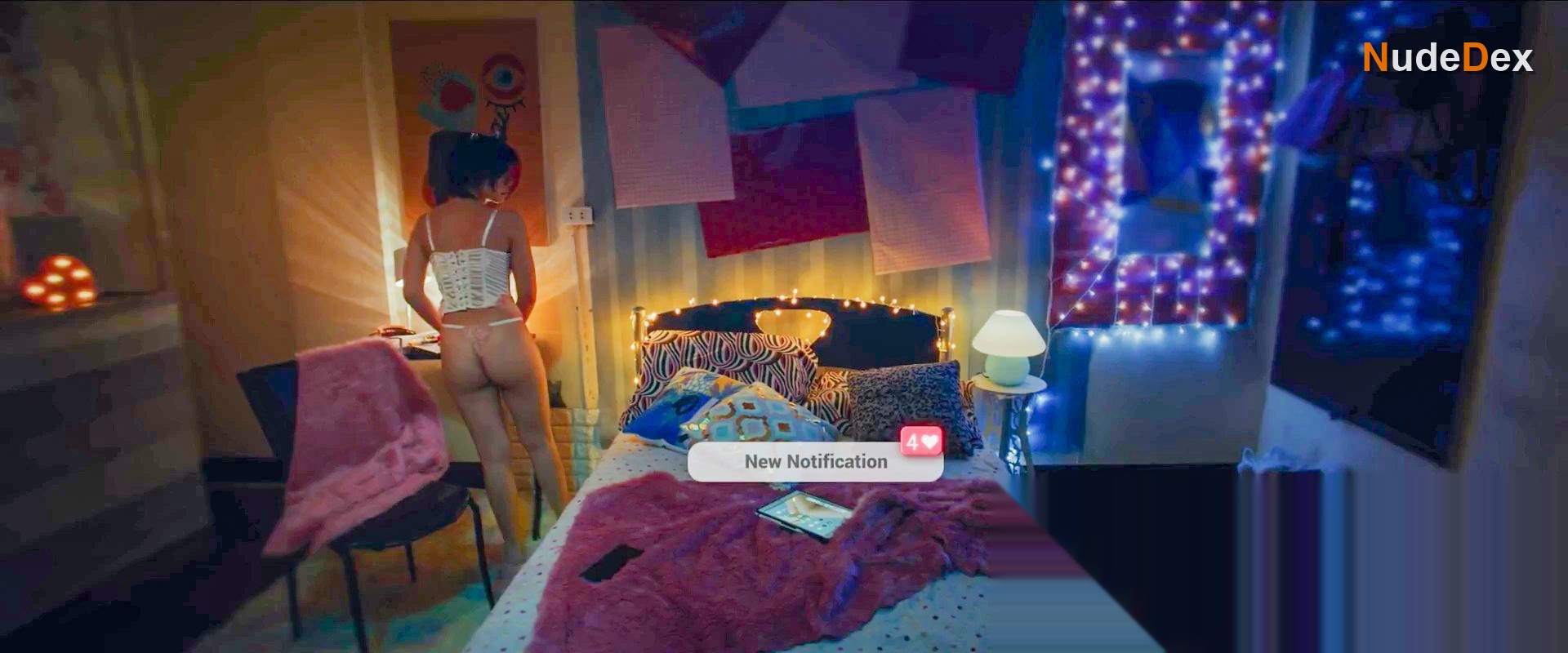Rose Van Ginkel in Kitty K7, photo 4