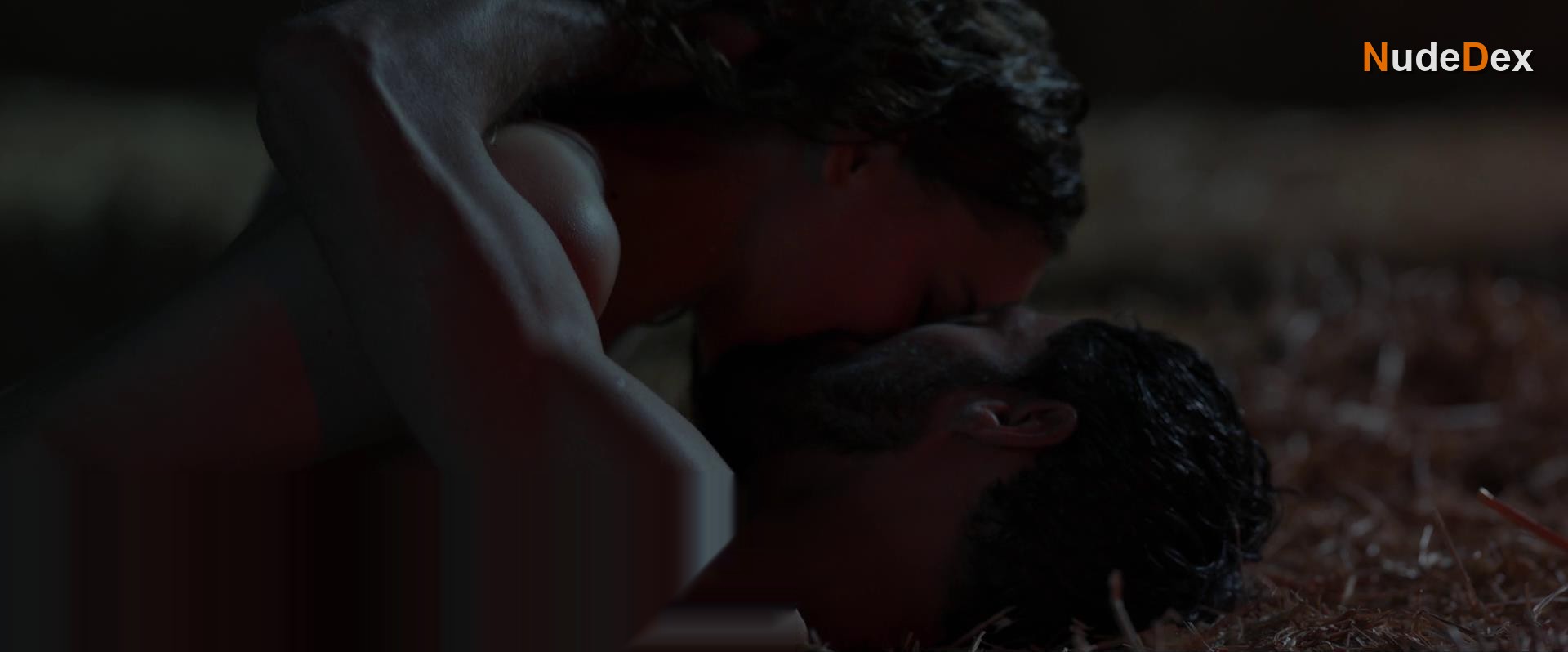 Rose Williams in Locked In, photo 18