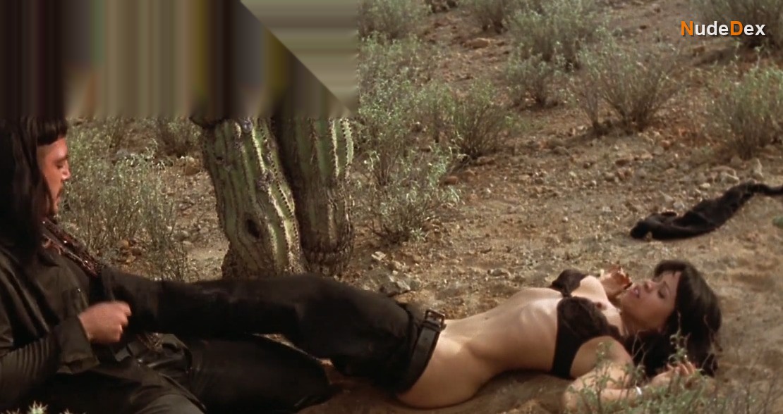 Rosie Perez in Perdita Durango, photo 2