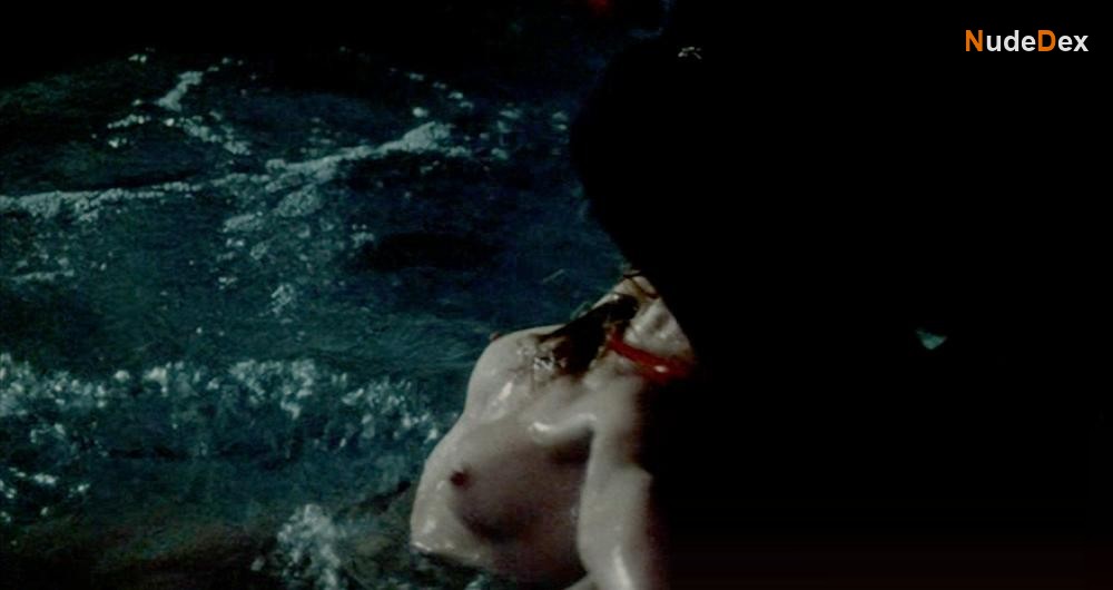 Roxana Nieto in Pieces, photo 4