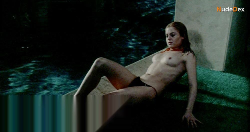 Roxana Nieto in Pieces, photo 7