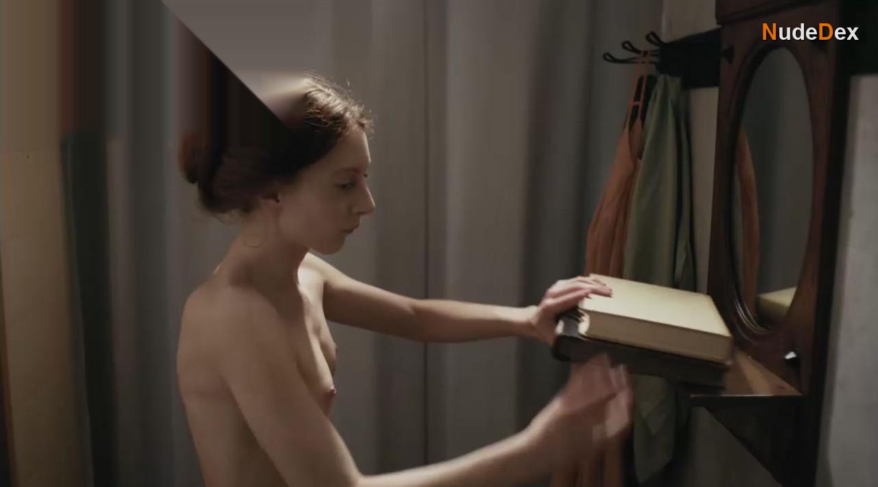 Roxane Durane in Clash Of Futures, photo 1