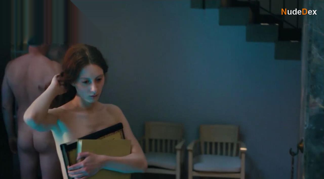 Roxane Durane in Clash Of Futures, photo 2