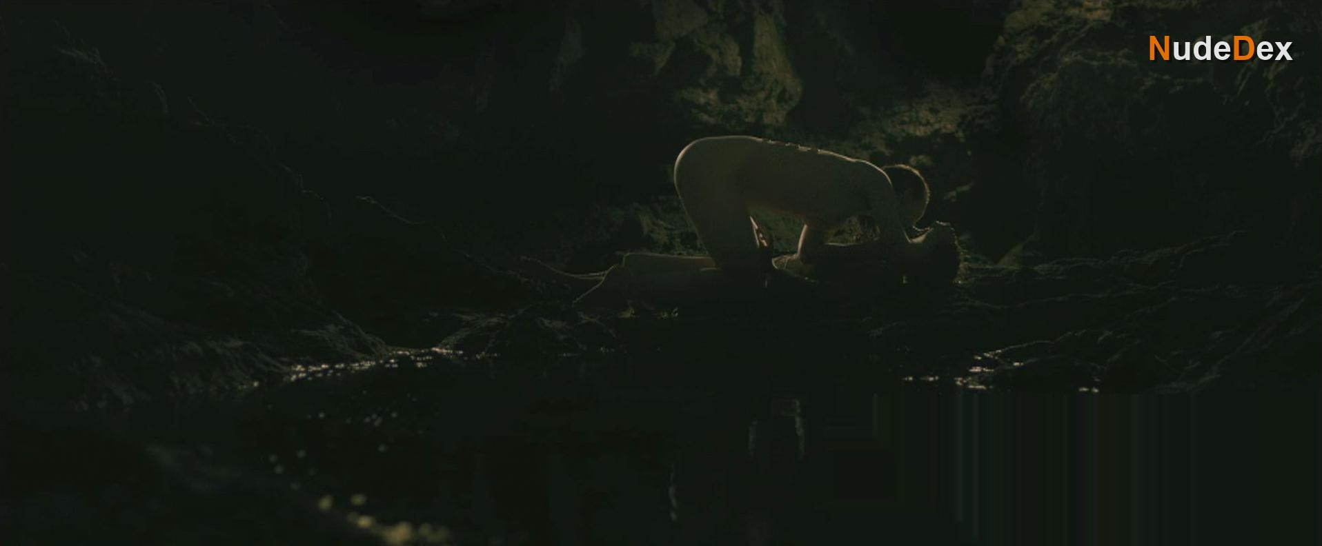 Roxane Durane in Evolution, photo 1