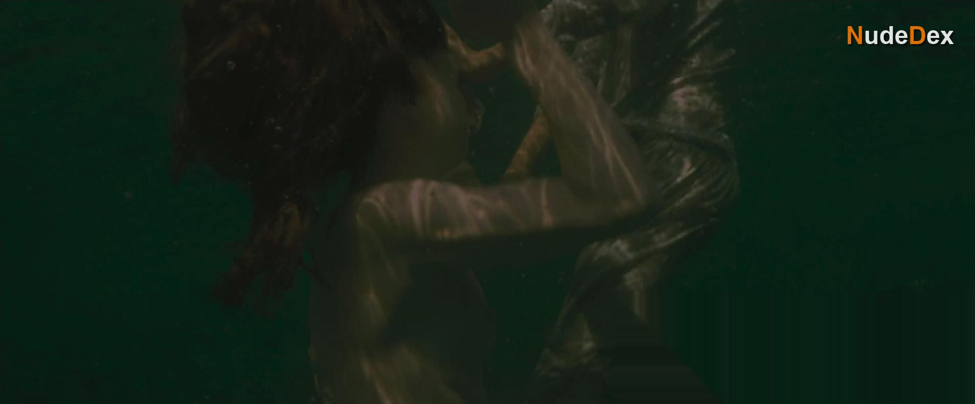 Roxane Durane in Evolution, photo 4
