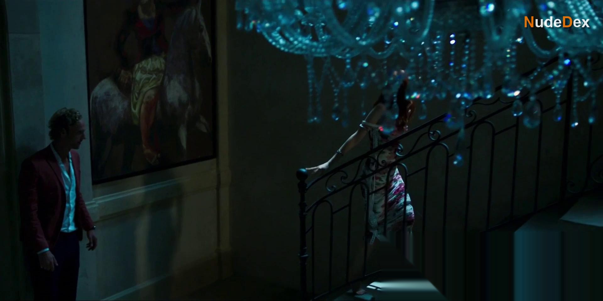 Roxane Durane in Riviera, photo 4