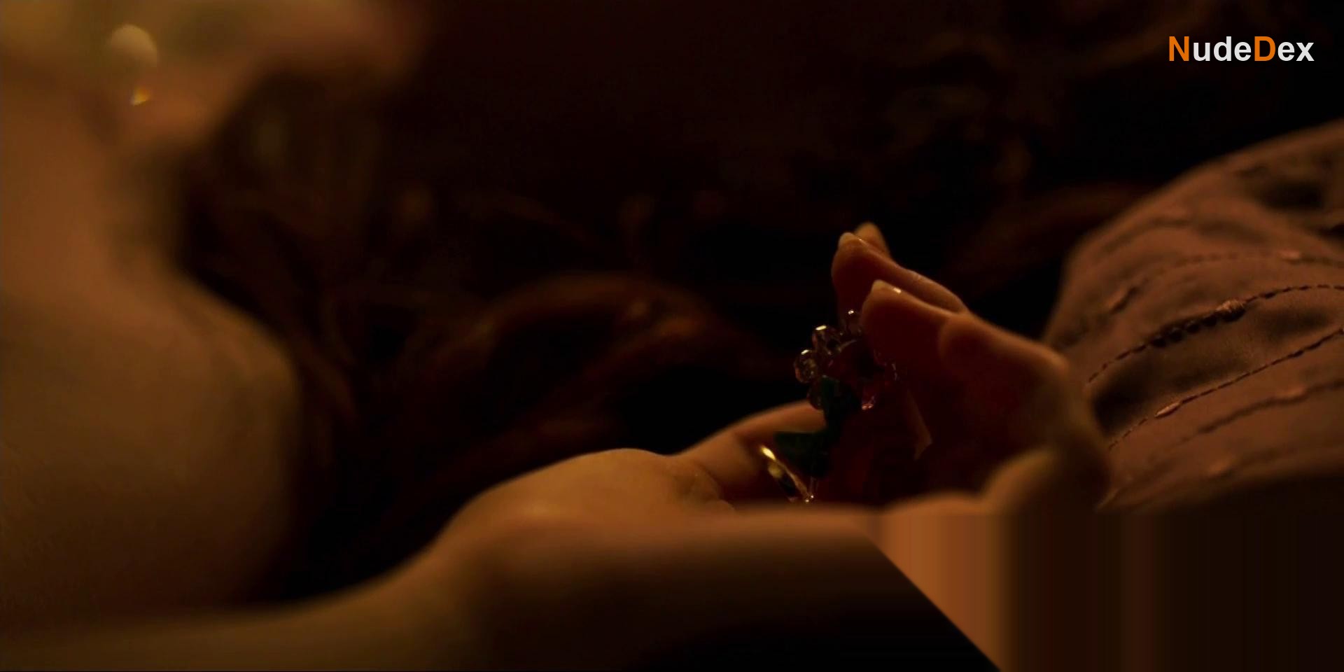 Roxane Durane in Riviera, photo 8