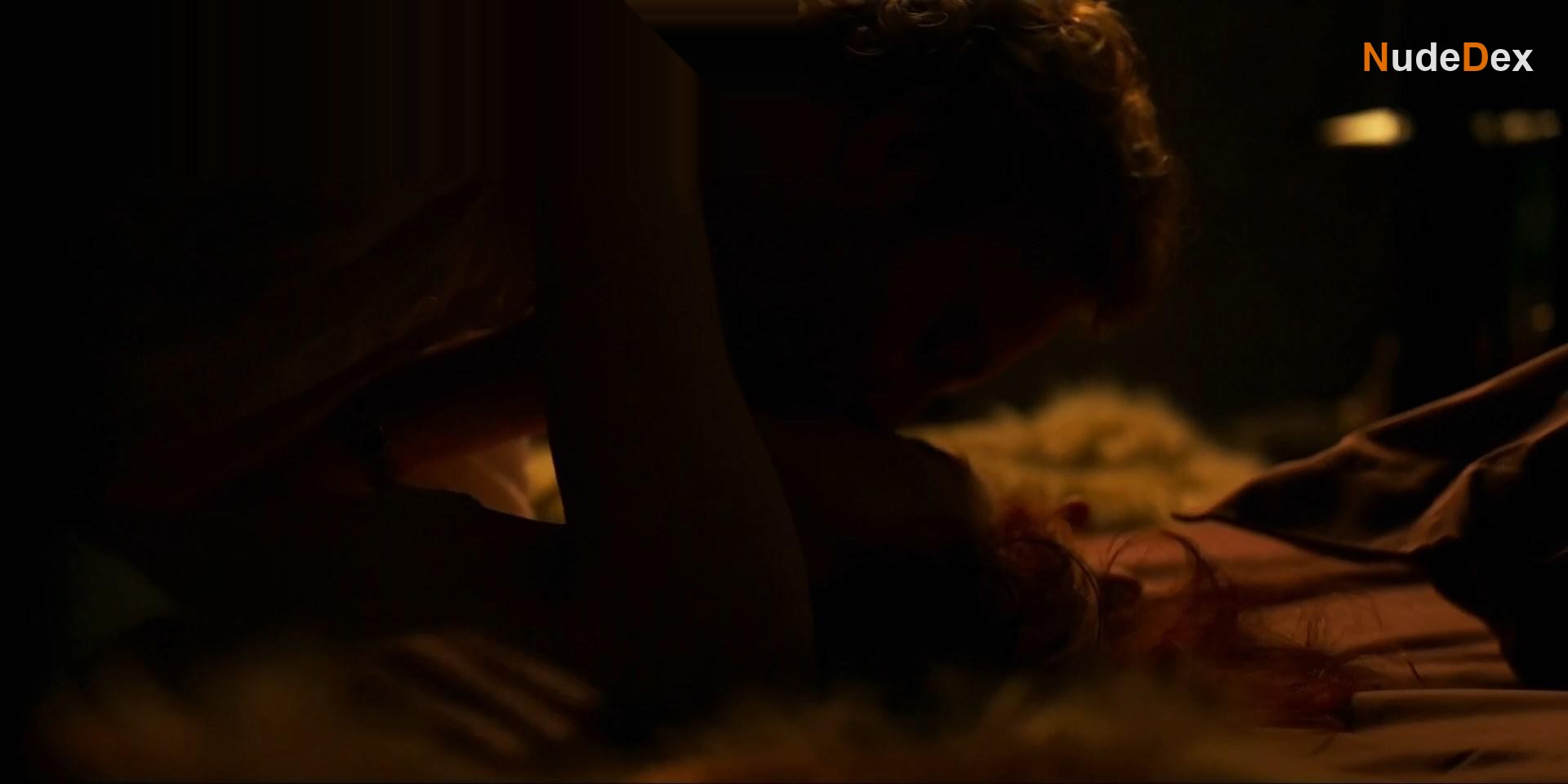 Roxane Durane in Riviera, photo 15