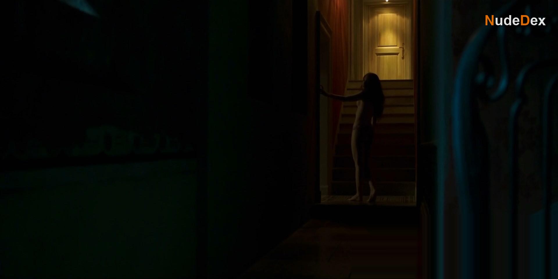 Roxane Durane in Riviera, photo 21