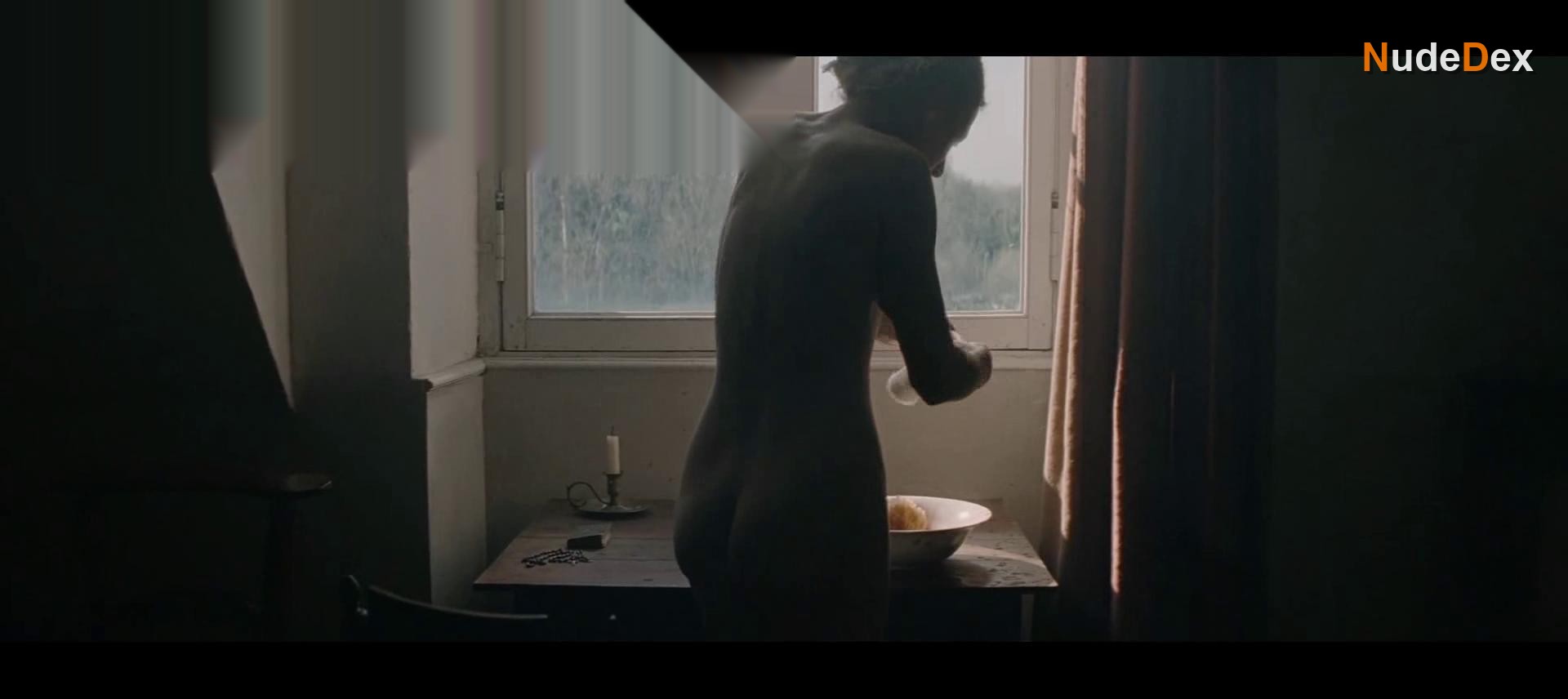 Roxane Durane in The Cursed, photo 2