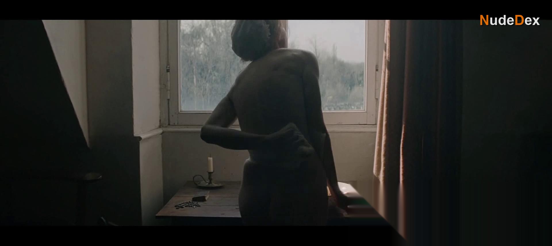 Roxane Durane in The Cursed, photo 3