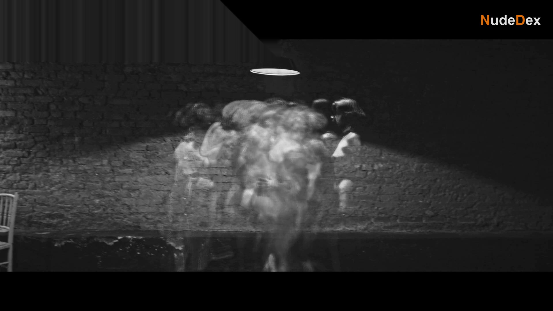 Rubia Bernasci in From Time To Time I Burn, photo 6