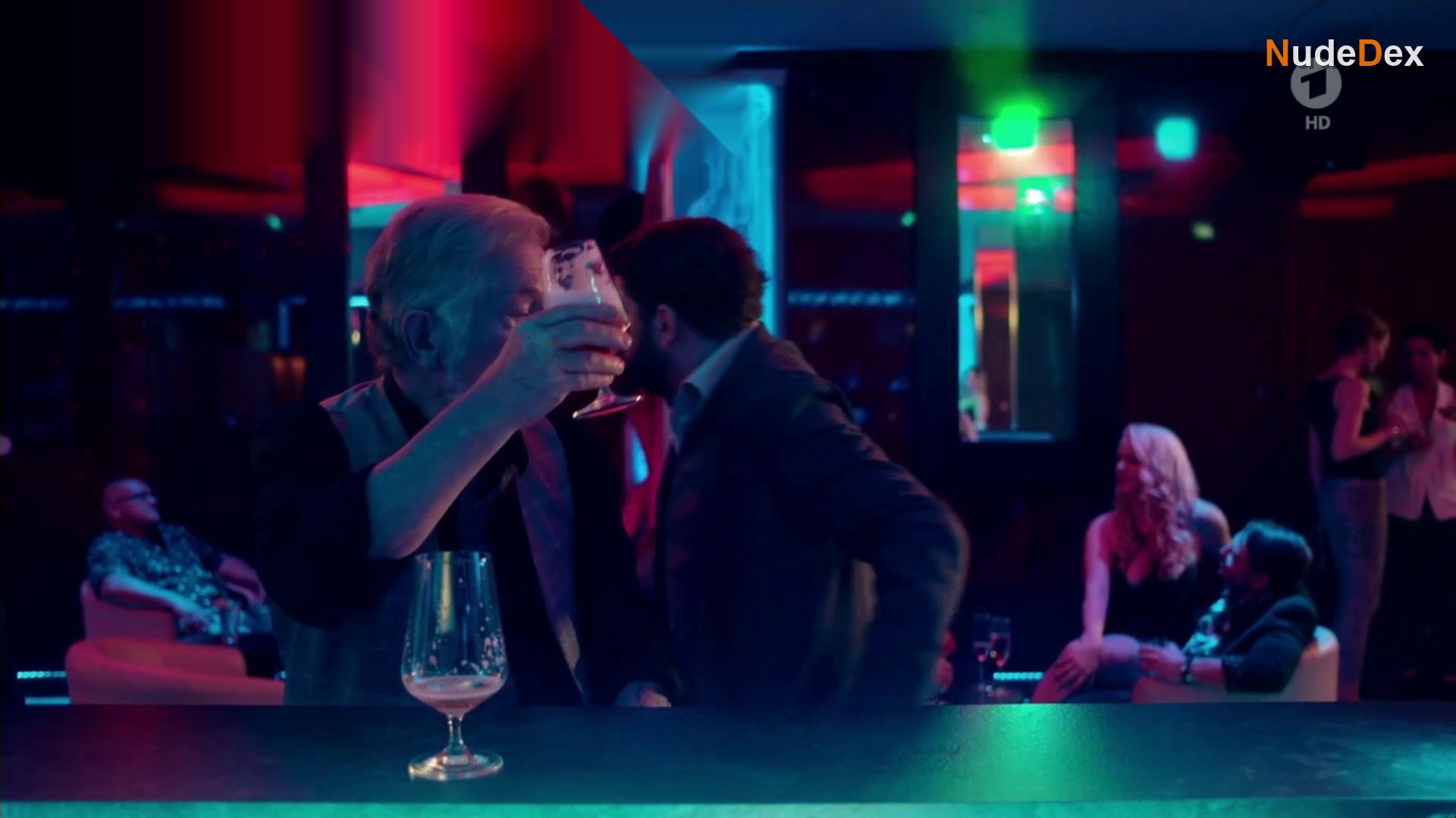 Ruby O. Fee in Tatort, photo 3