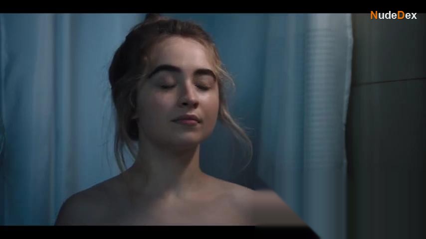 Sabrina Carpenter in Work It, photo 3