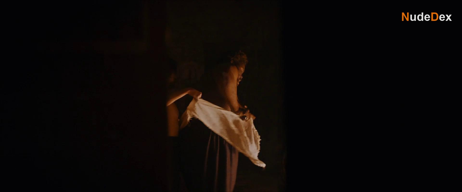 Sabrina Ouazani in All For One, photo 4