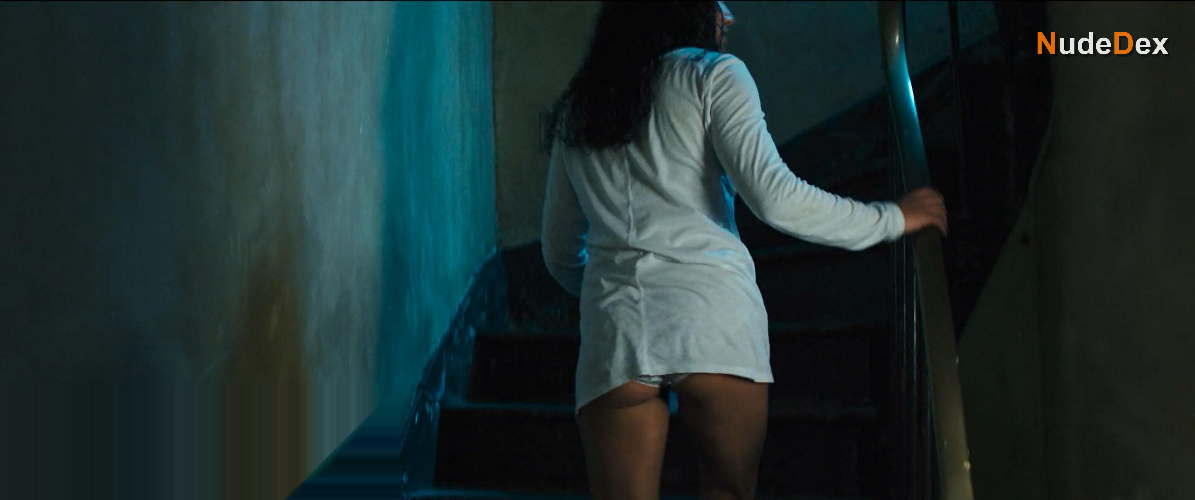 Sabrina Ouazani in Break, photo 6