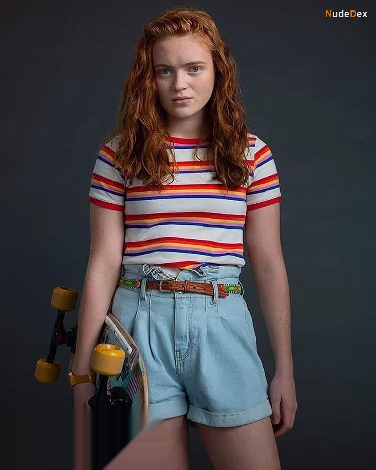 Stranger Things in Stranger Things, photo 1