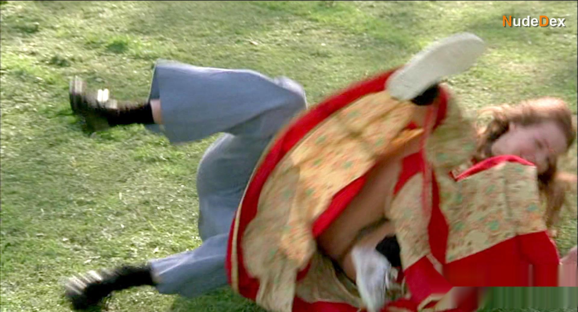 Saffron Burrows in In The Name Of The Father, photo 1