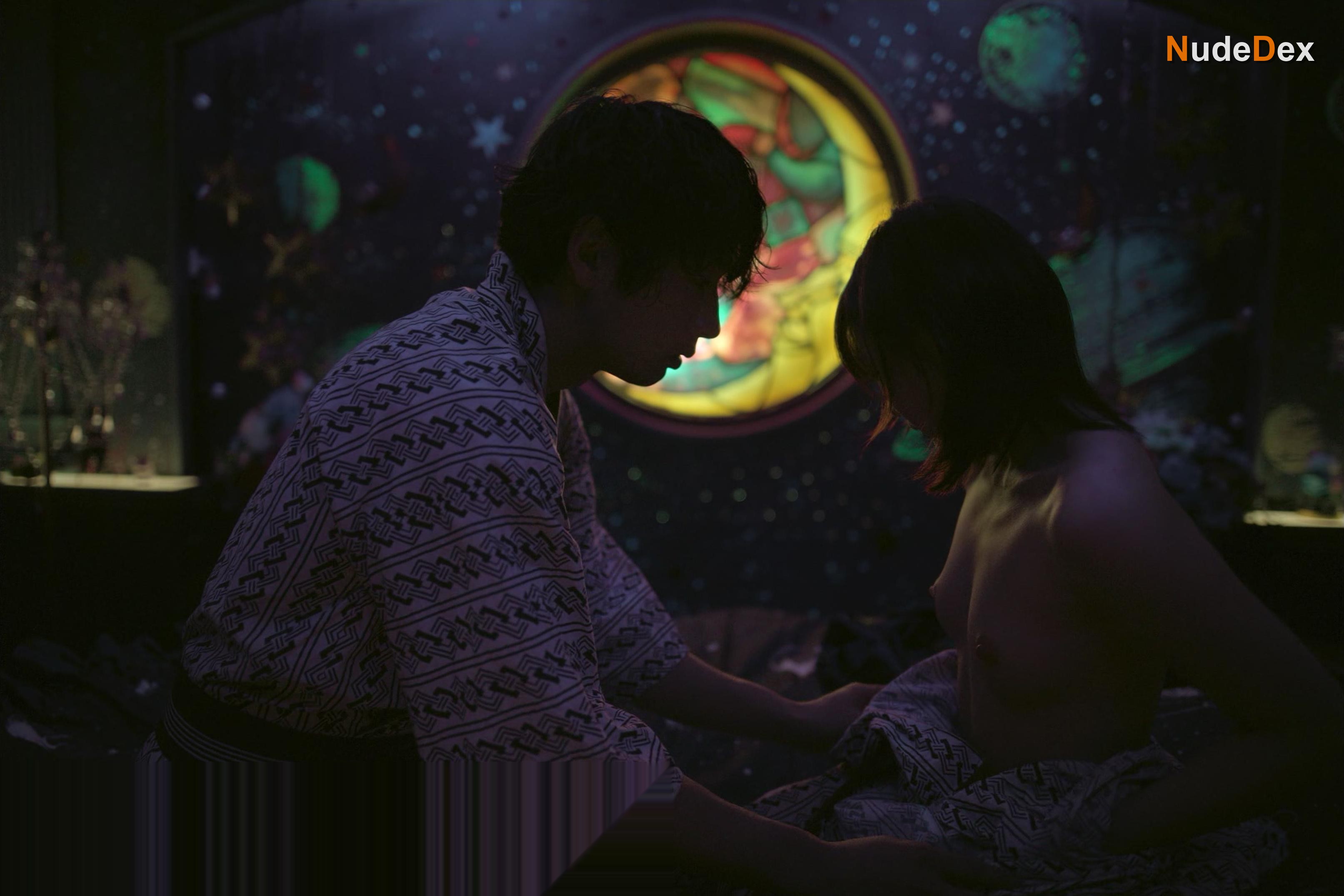 Sairi Ito in We Couldnt Become Adults, photo 4
