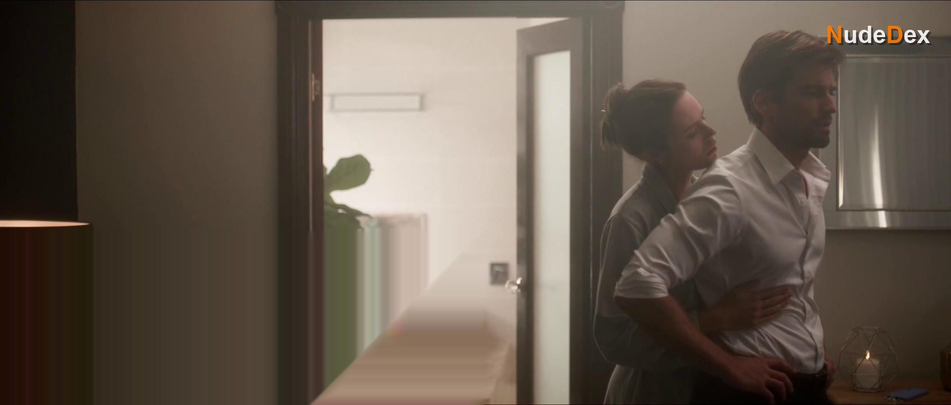 Samantha Allsop in Beauty From Pain, photo 5