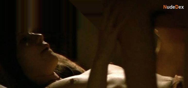 Samantha Mathis in Attraction, photo 5
