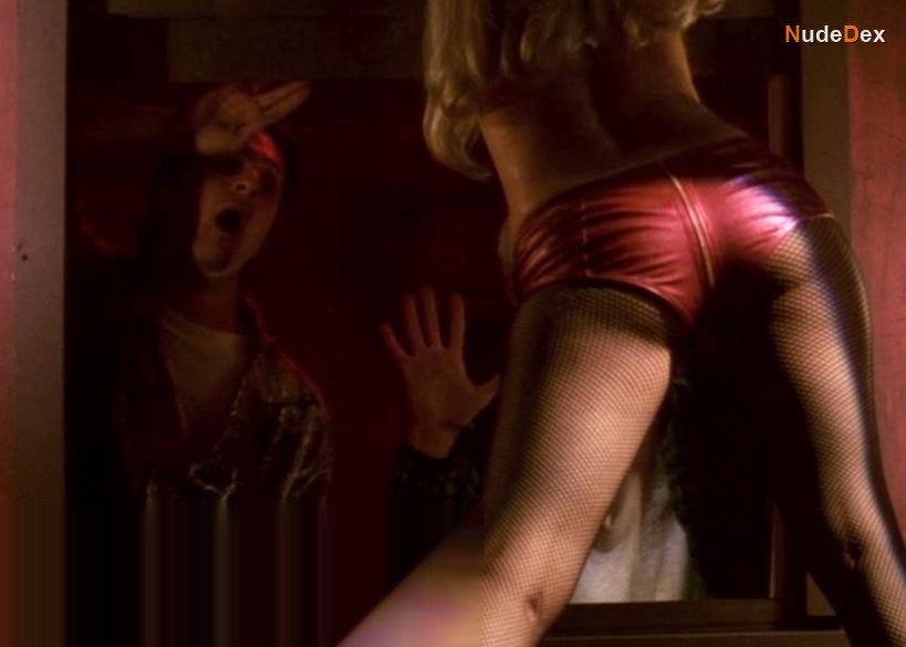 Samantha Mathis in Sweet Jane, photo 6