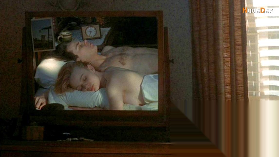 Samantha Mathis in The Thing Called Love, photo 2