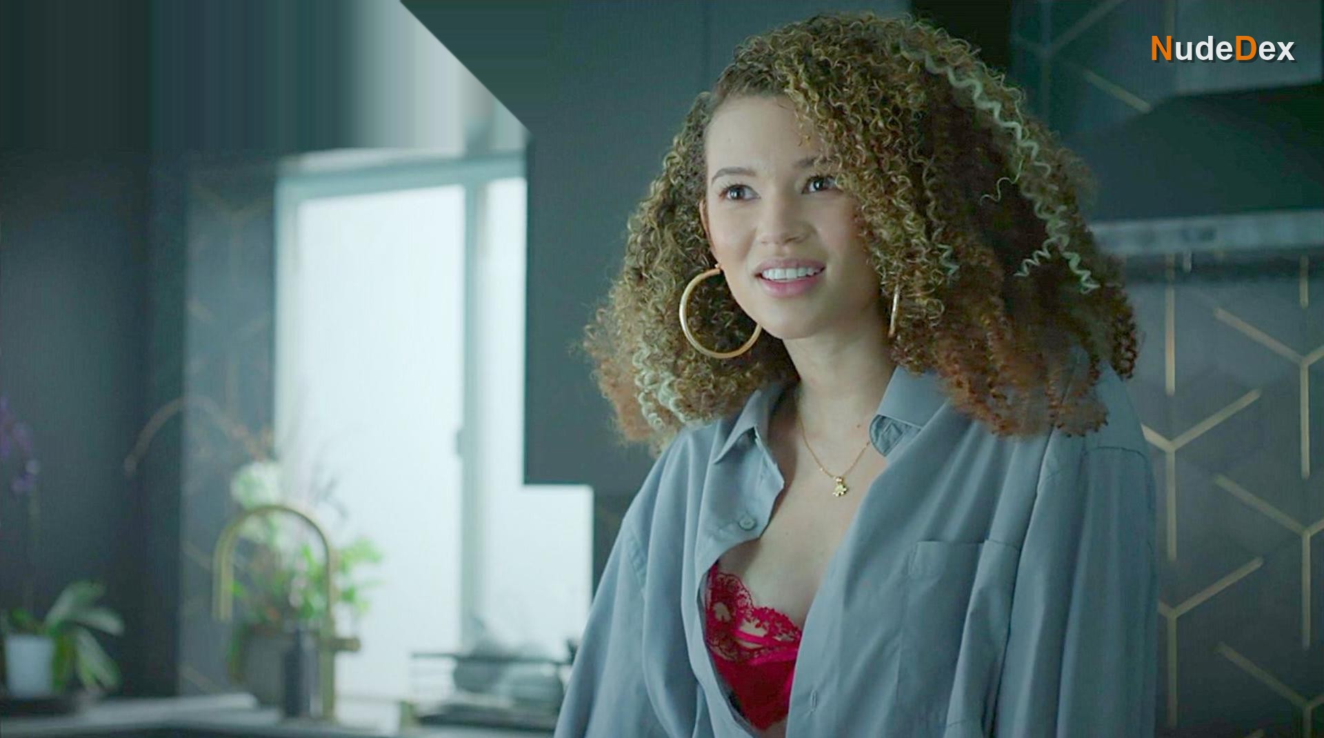 Samantha Neyland Trumbo in Tempted, photo 4