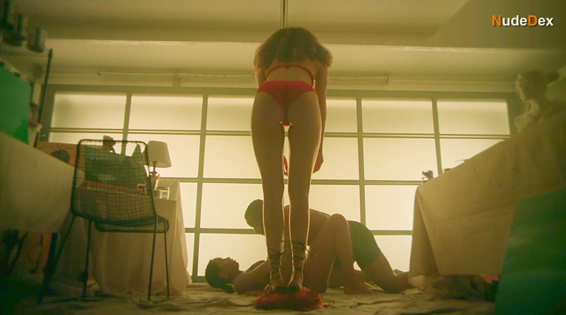 Samantha Neyland Trumbo in Tempted, photo 9
