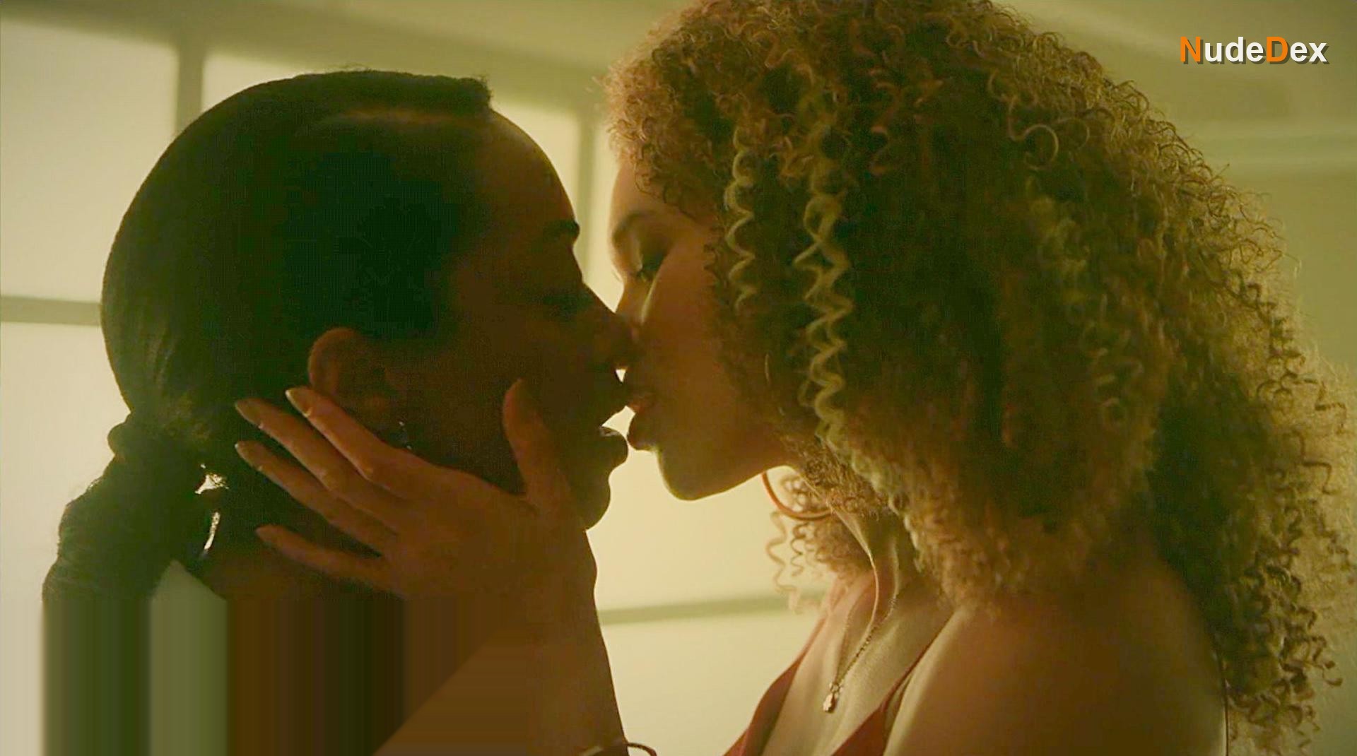 Samantha Neyland Trumbo in Tempted, photo 10