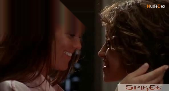 Samantha Phillips in Sex Crimes, photo 13